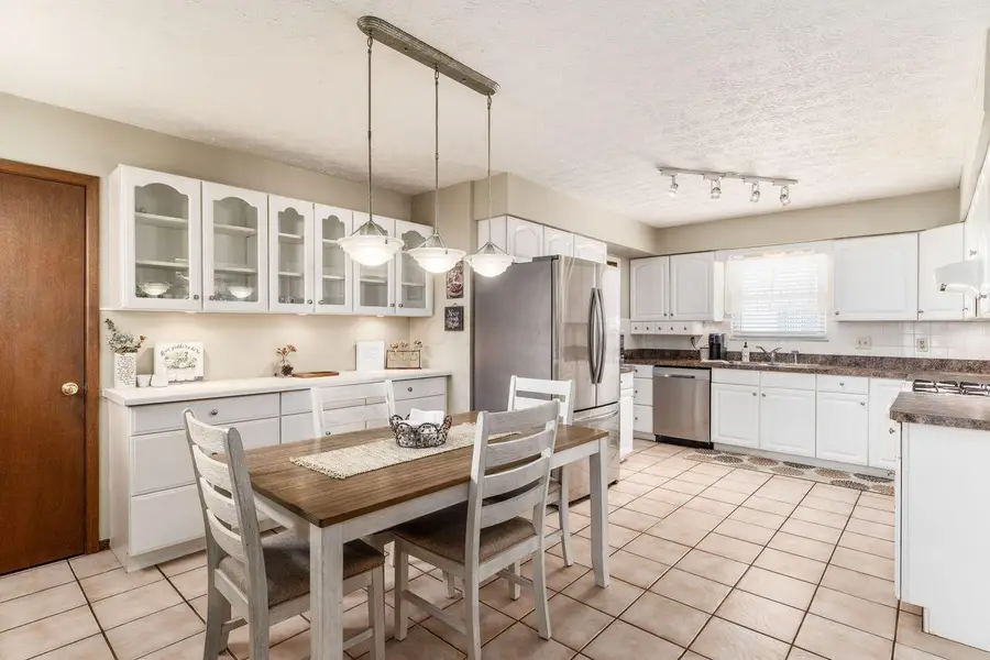 460 Willow Run Drive, Pickerington, OH 43147 - #3