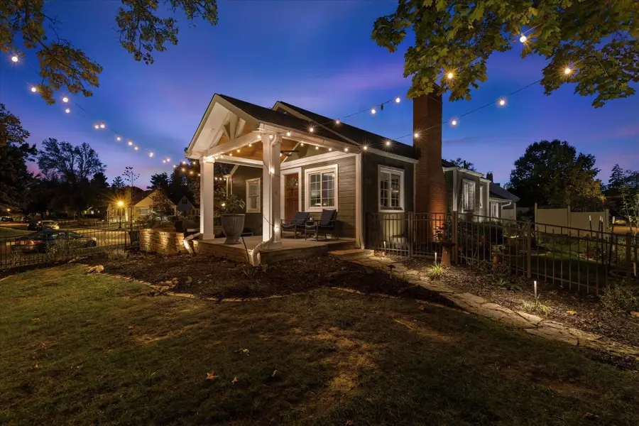 589 Clinton Heights Avenue, Columbus, OH 43202 - Image #2