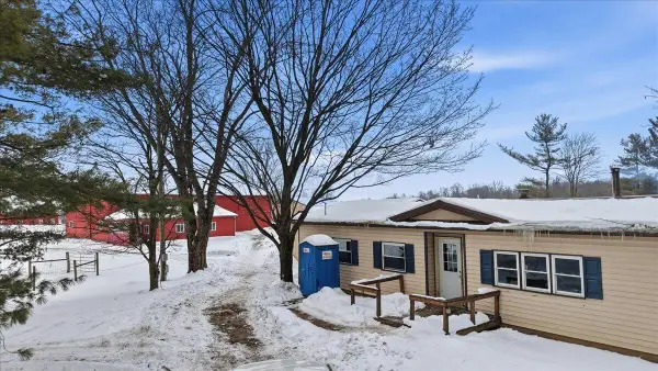 7789 New Delaware Road, Mount Vernon, OH 43050