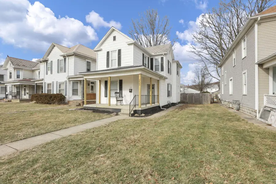233 E 6th Avenue, Lancaster, OH 43130 - Image #2