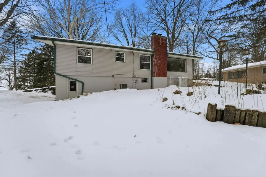 1220 Cambridge Place, Circleville, OH 43113 - #3