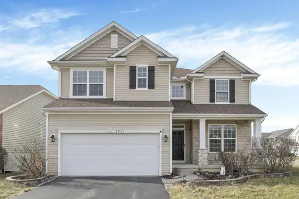 8863 Olenbrook Drive, Lewis Center, OH 43035