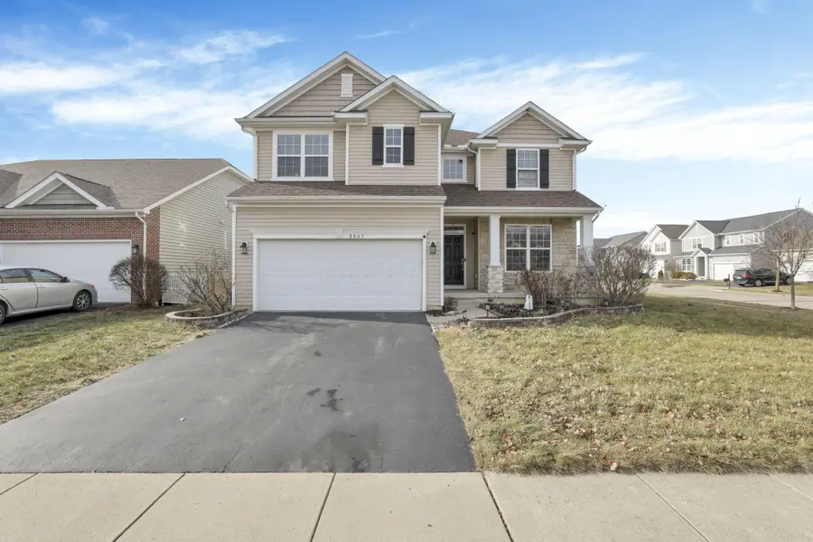 8863 Olenbrook Drive, Lewis Center, OH 43035 - Image #2