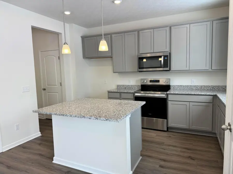 330 Honeysuckle Street, South Bloomfield, OH 43103 - #3