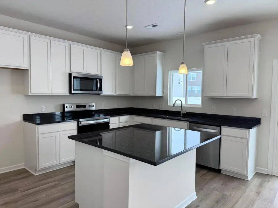 328 Honeysuckle Street, South Bloomfield, OH 43103 - #2