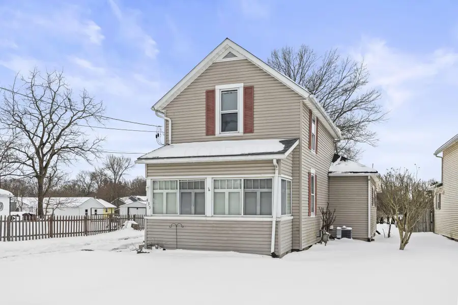 435 W Railroad Street, Galion, OH 44833 - #3