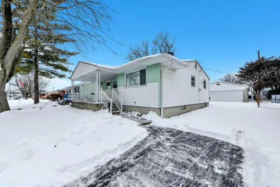 3866 Eakin Road, Columbus, OH 43228 - Image #3