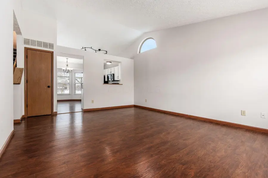 859 Lescar Lane, Galloway, OH 43119 - Image #3