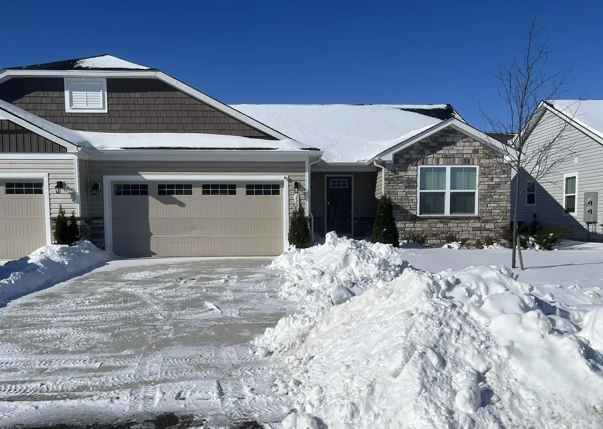 2321 Mcclouds Square, Marysville, OH 43040 - #1