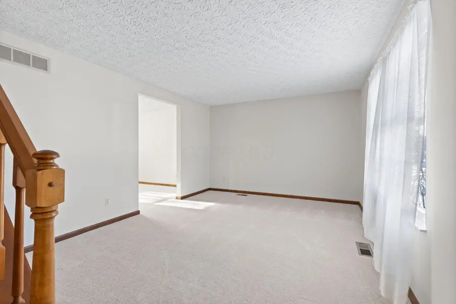5000 Honeysuckle Boulevard, Columbus, OH 43230 - Image #2