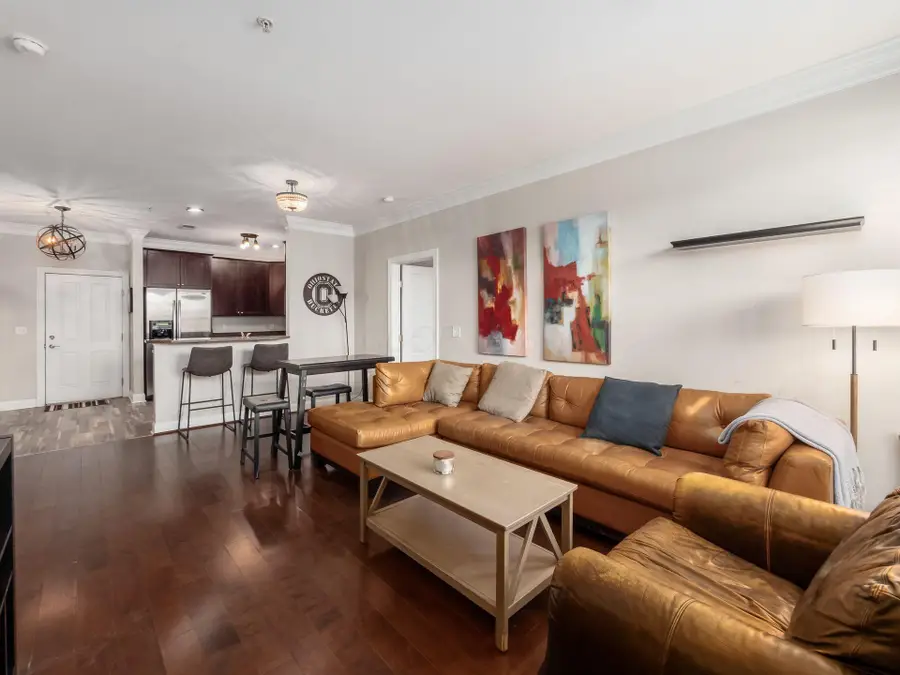 937 Ingleside Avenue, Columbus, OH 43215 - Image #3