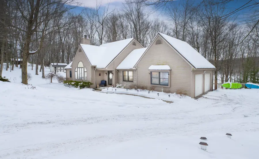 12700 Hilltop Drive, Fredericktown, OH 43019 - #2