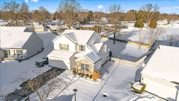 1636 E Turkey Run Drive, Newark, OH 43055