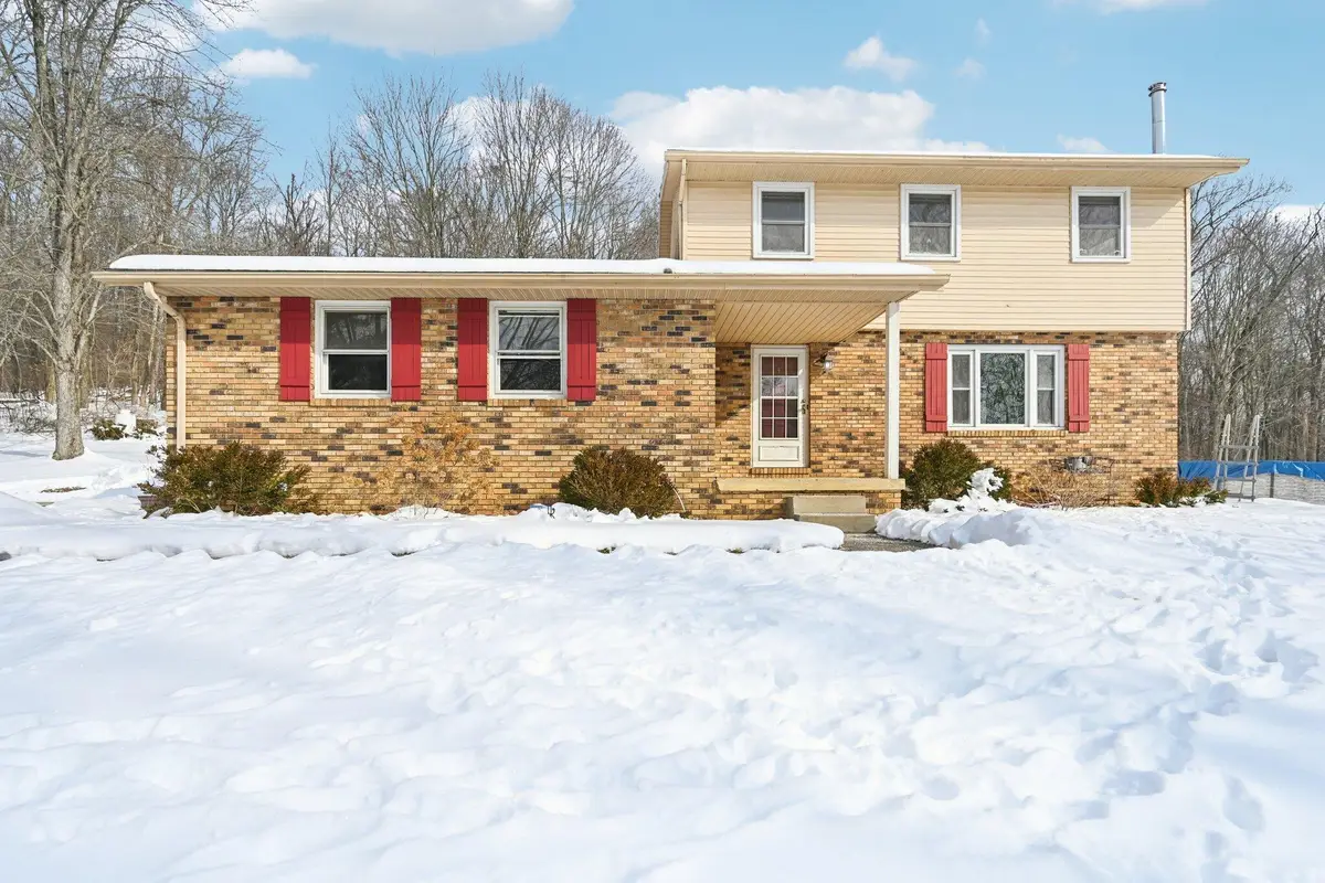 10410 Pleasant Valley Road Ne, Frazeysburg, OH 43822 - #1