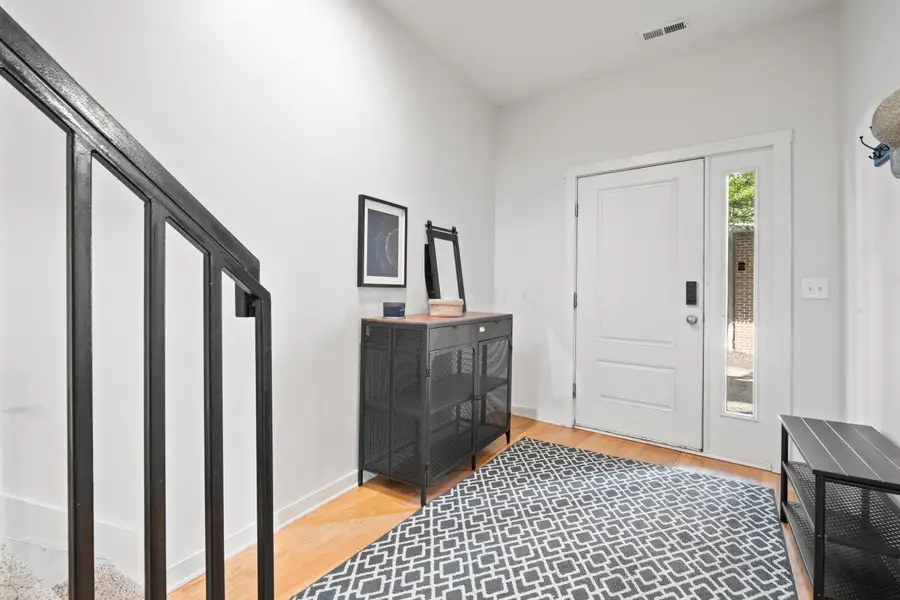 995 S Wall Street, Columbus, OH 43206 - #3