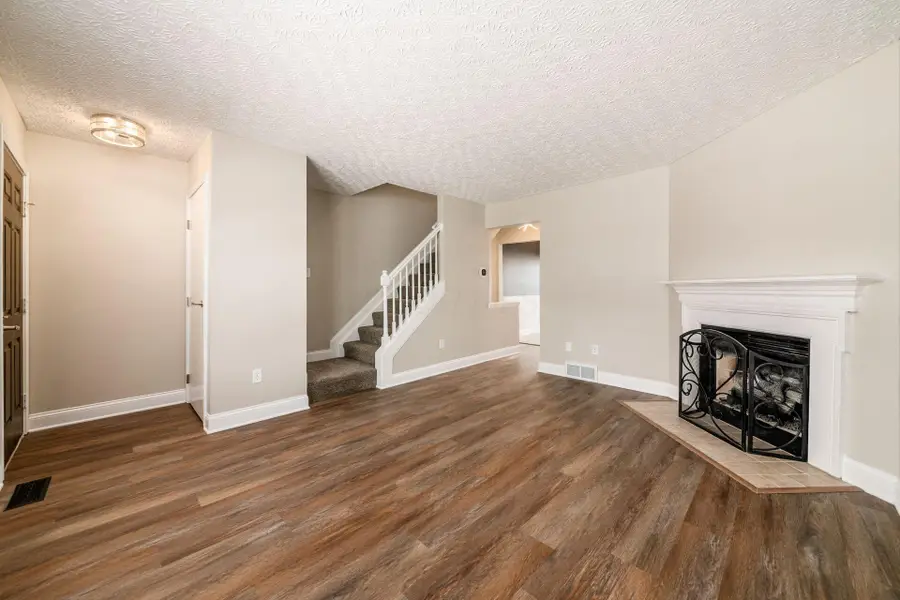 7912 Meadowhaven Boulevard, Columbus, OH 43235 - #3