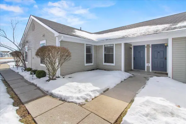 1079 Coventry Way, Marysville, OH 43040