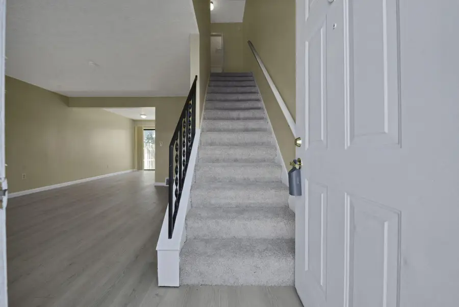 3113 Highcliff Court, Columbus, OH 43231 - #2