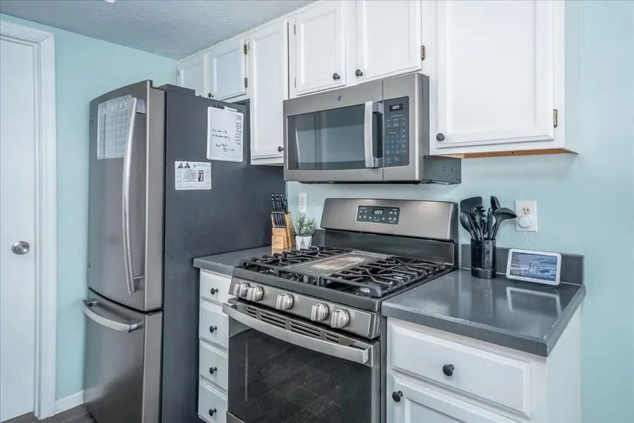 2411 Sportsman Drive, Grove City, OH 43123 - #3