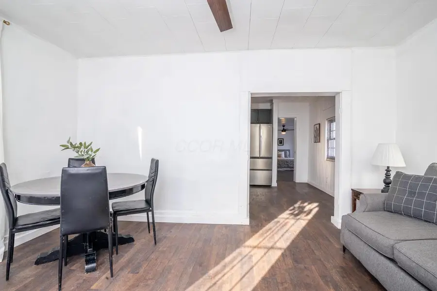 409 Lawrence Street, Bellefontaine, OH 43311 - #3