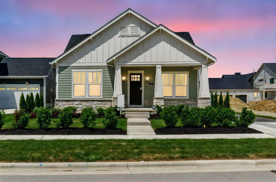 5450 Maple Drive, Lewis Center, OH 43035 - #2