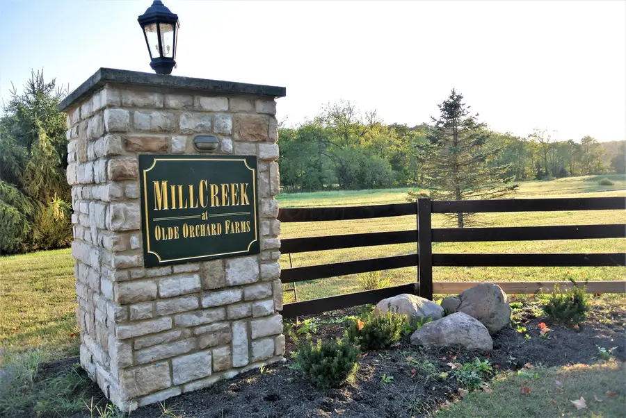 708 Olde Creek Drive, Newark, OH 43055 - #2