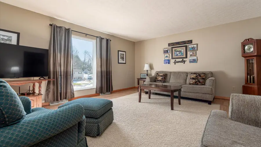 125 Persimmon Drive Ne, Newark, OH 43055 - #3