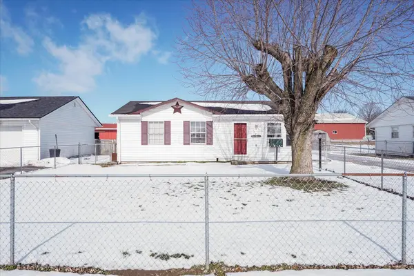 112 E School Street, New Holland, OH 43145