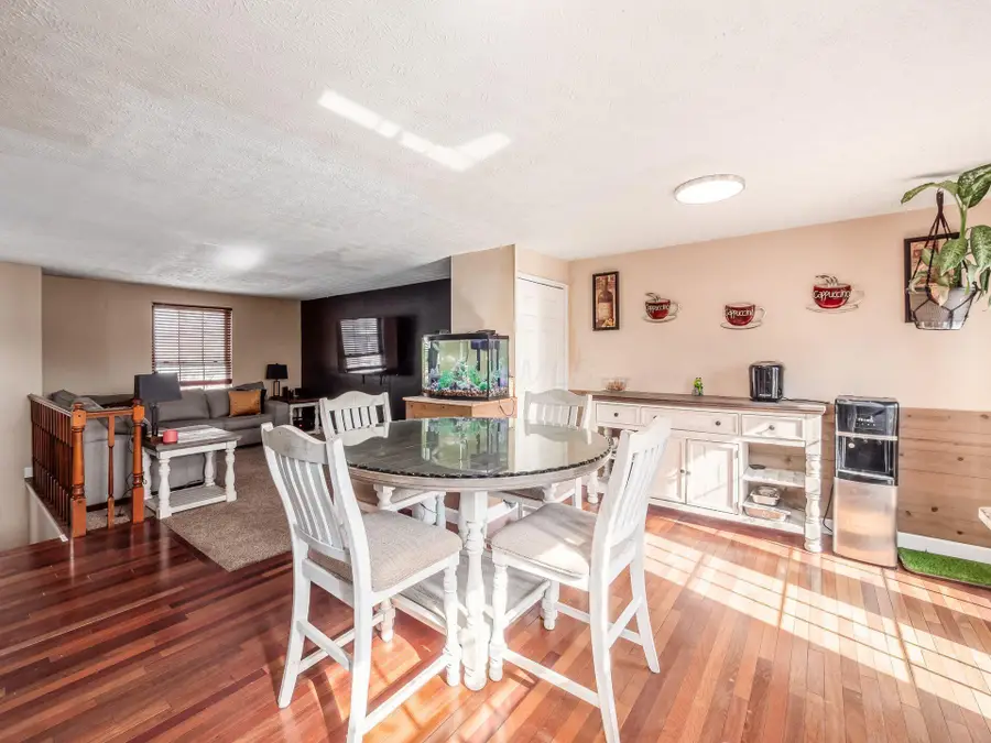 7001 Richfield Drive, Reynoldsburg, OH 43068 - #3