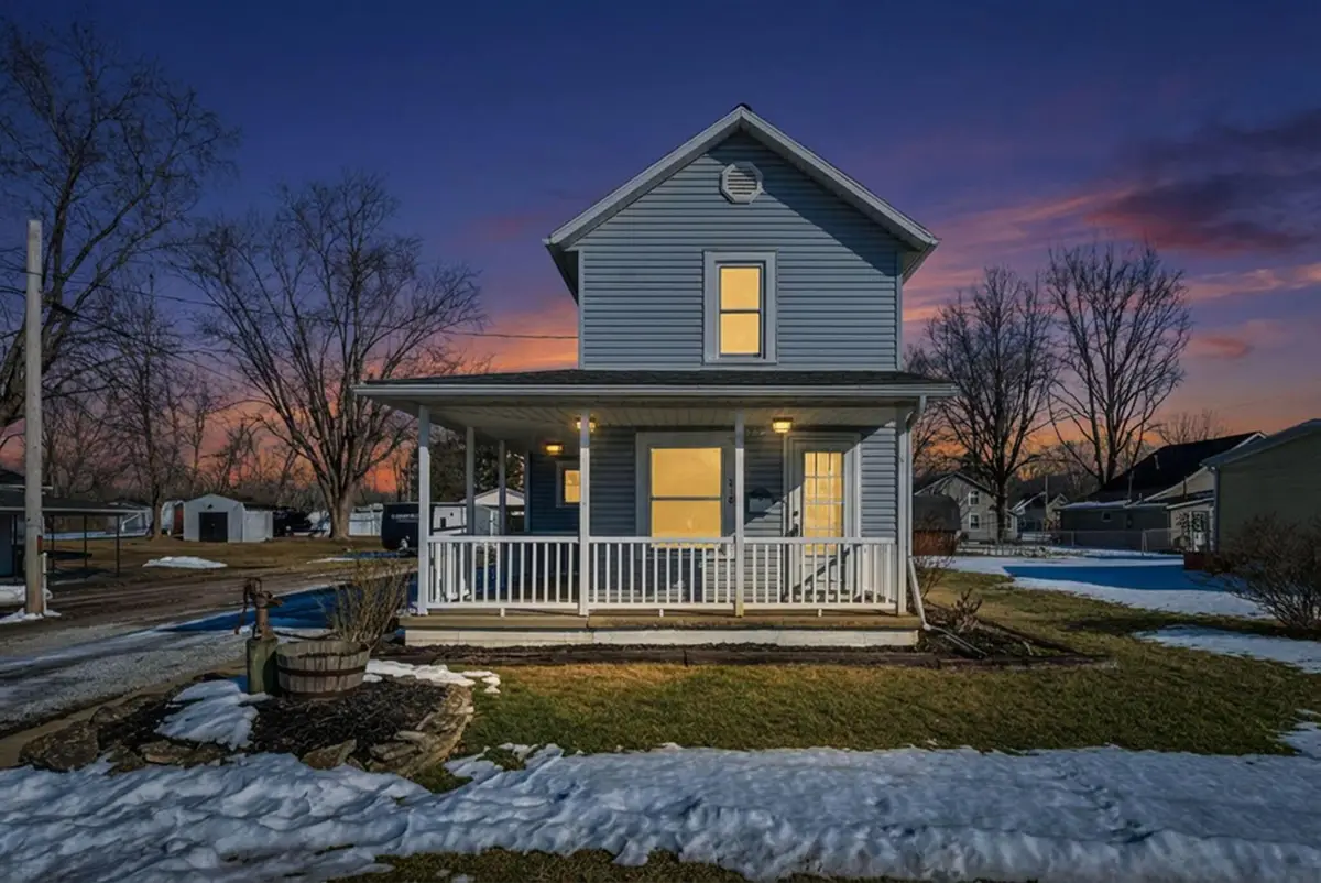 210 4th Street, Kirkersville, OH 43033 - #1