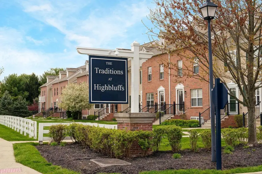 70 Highbluffs Boulevard, Columbus, OH 43235 - #2