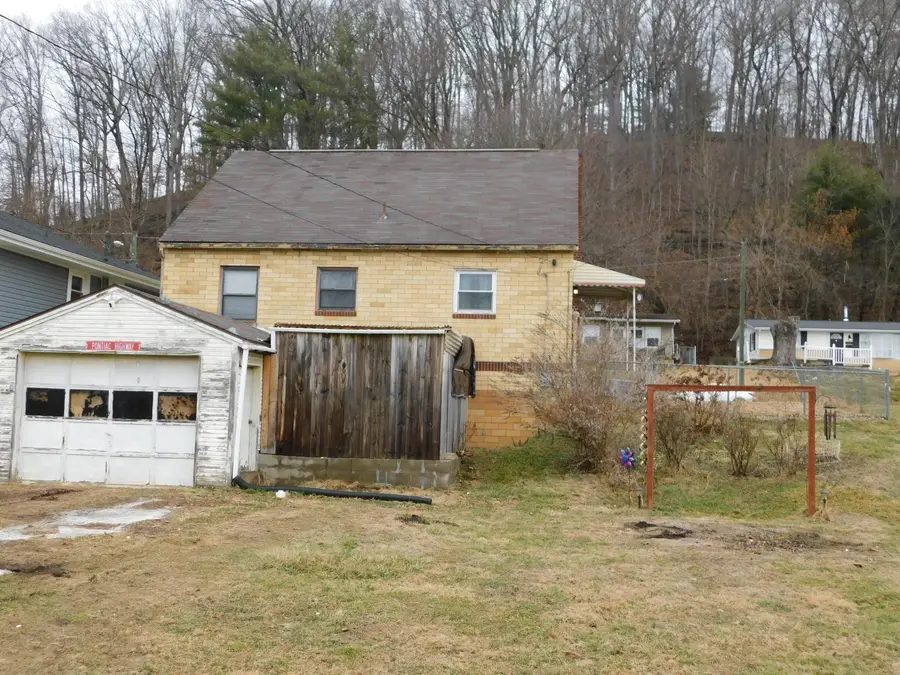 1293 4th Street, Logan, OH 43138 - #2