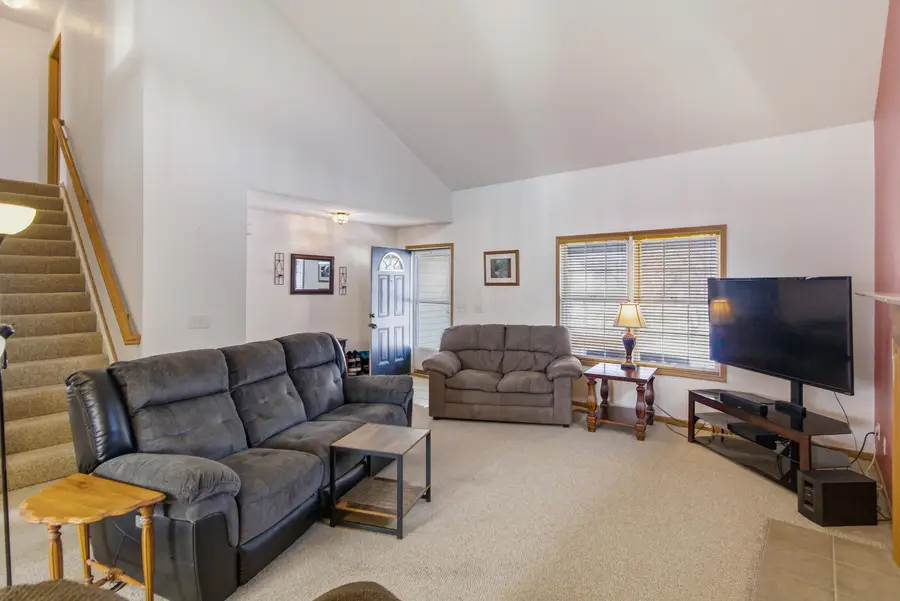 81 W Fieldstone, Etna, OH 43062 - #3