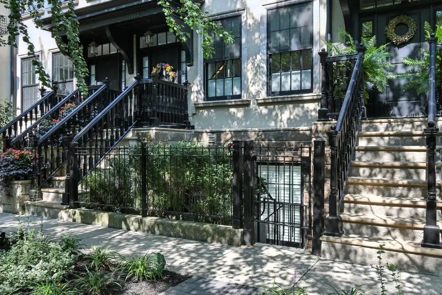 190 E Gay Street, Columbus, OH 43215 - #3