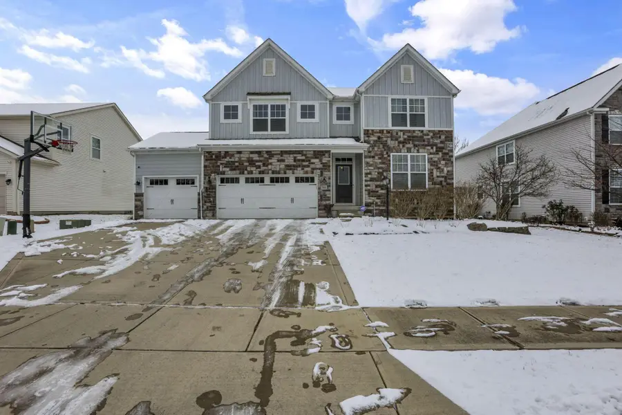 566 Preston Trails Drive, Pickerington, OH 43147 - #3