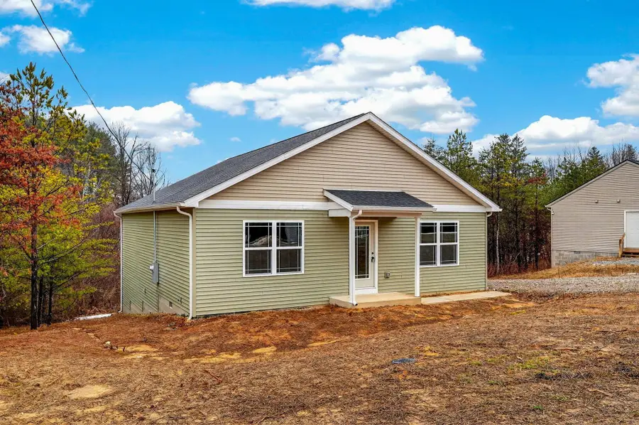 353 Elm Street, New Straitsville, OH 43766 - #2