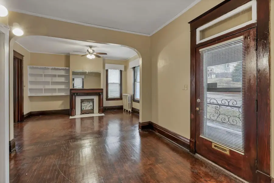 342 E Chestnut Street, Lancaster, OH 43130 - #2