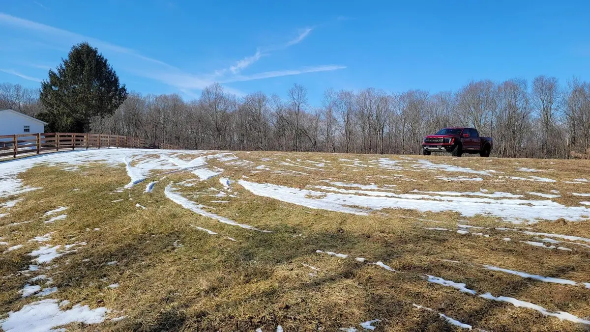 10581 N State Rt 668, Somerset, OH 43783 - #1