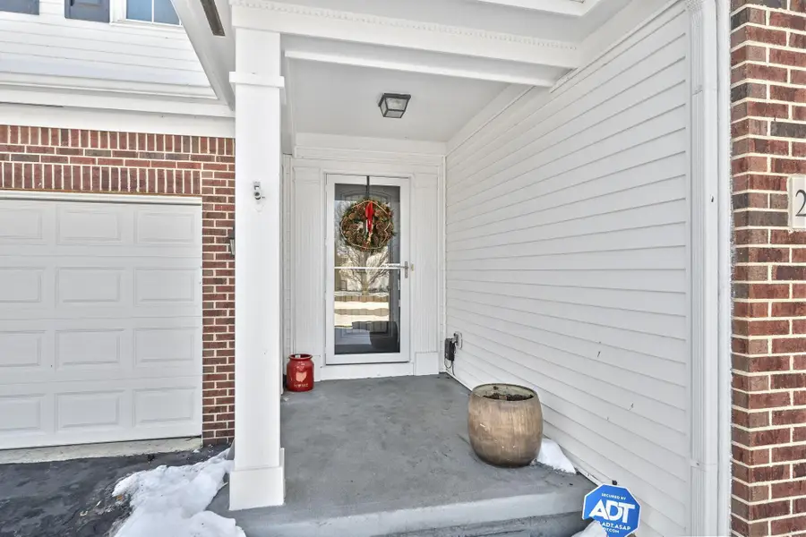 2073 Parklawn Drive, Lewis Center, OH 43035 - #3