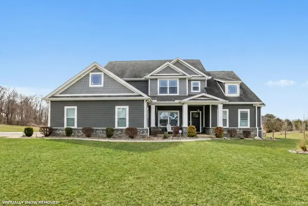 109 Whitetail Ridge Way, Hebron, OH 43025