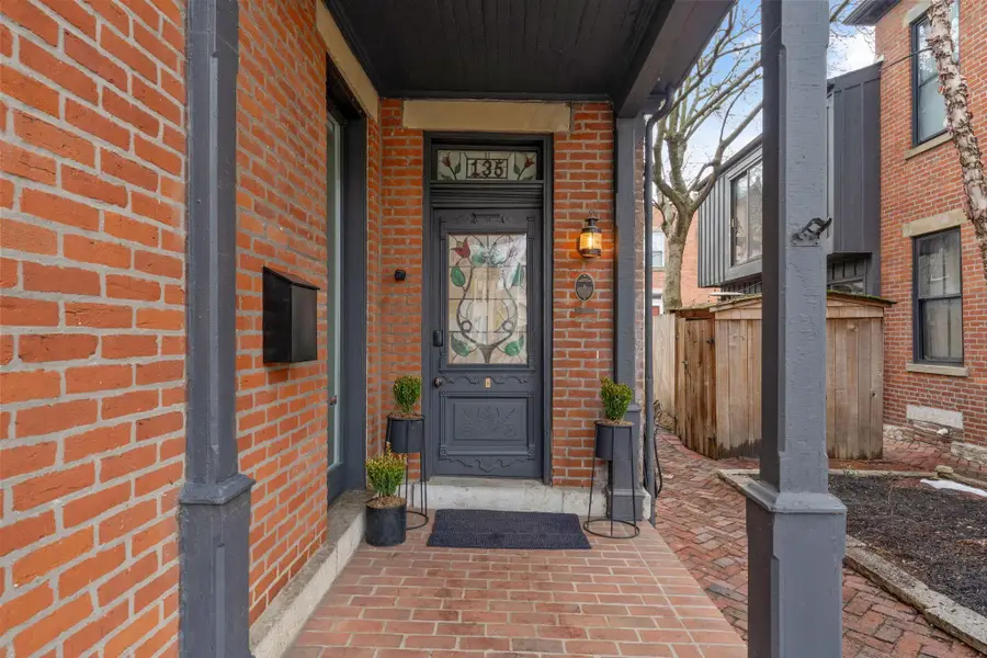 135 E Whittier Street, Columbus, OH 43206 - #3