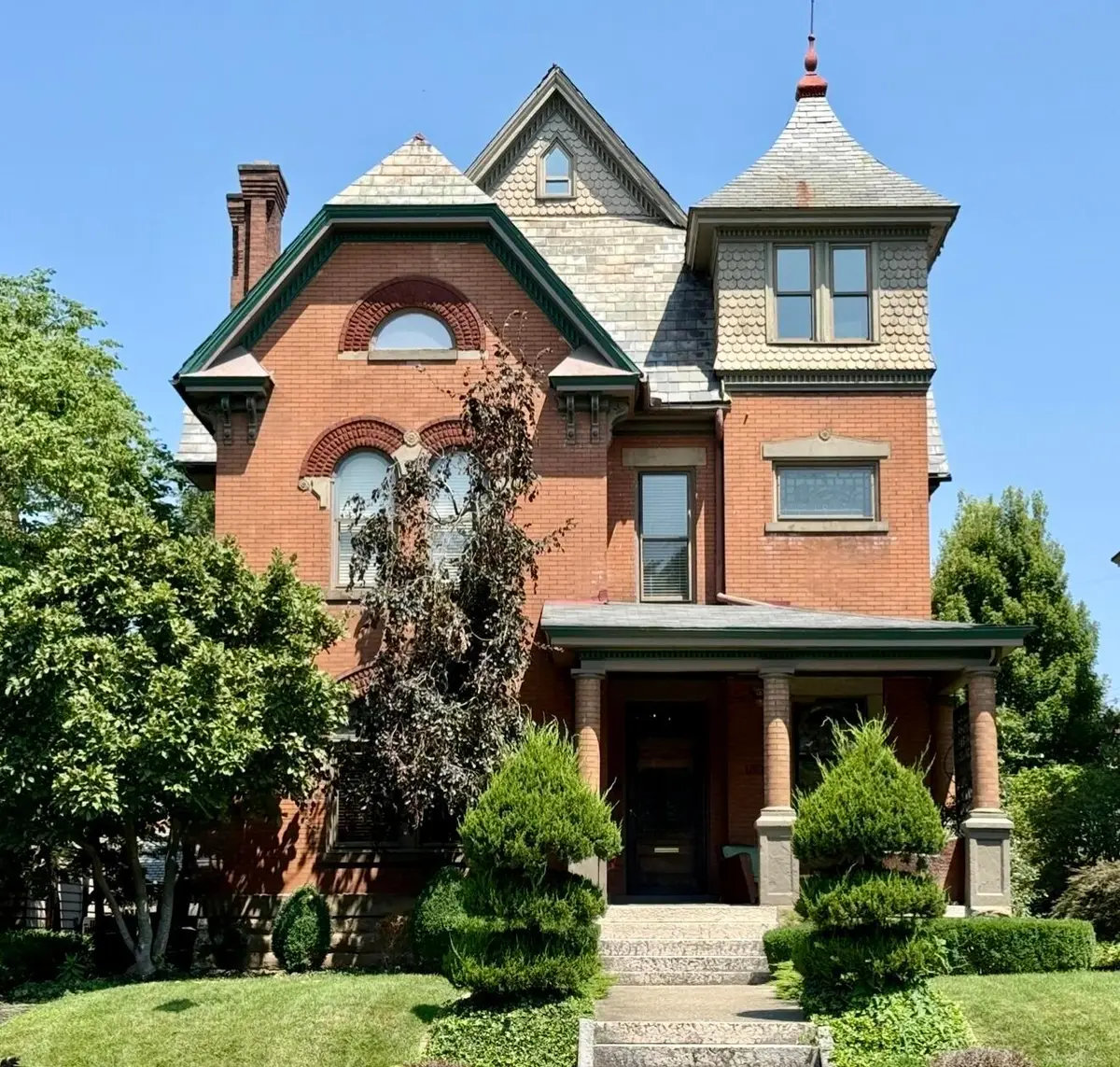 130 Buttles Avenue, Columbus, OH 43215 - #1