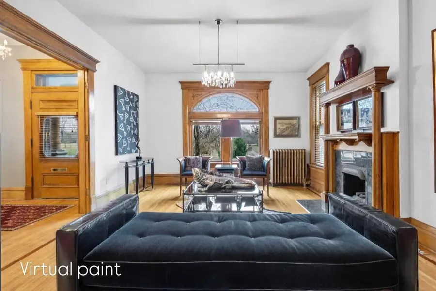 130 Buttles Avenue, Columbus, OH 43215 - #3