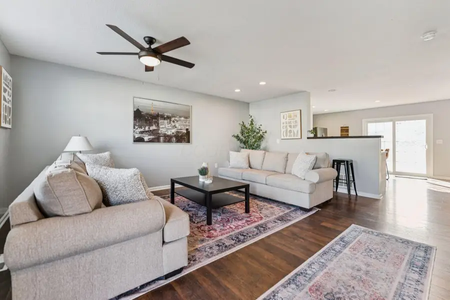 7255 Colonial Affair Drive, New Albany, OH 43054 - #3