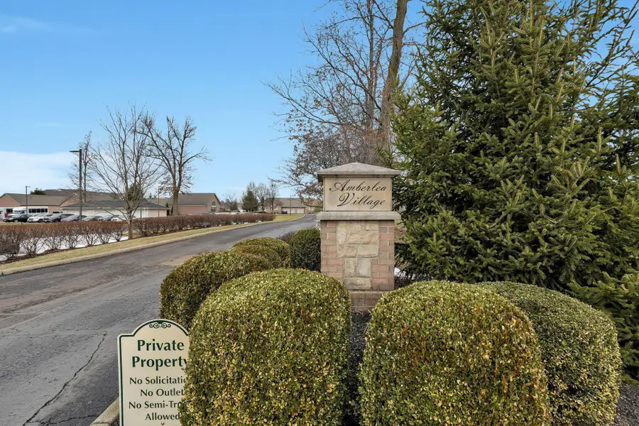 1317 Amberlea Drive W, Columbus, OH 43230 - #2