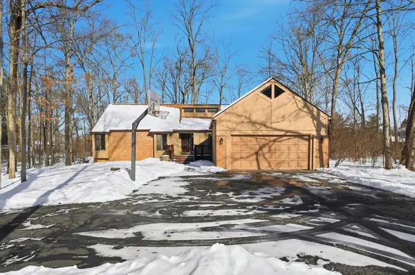 4860 Bayhill Drive, Powell, OH 43065