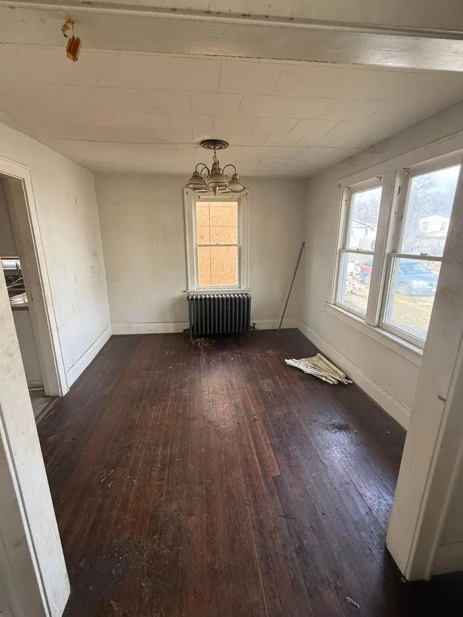 489 Catherine Street, Columbus, OH 43223 - #3