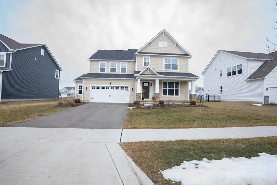 116 Maple Crest Drive, Lewis Center, OH 43035 - #2