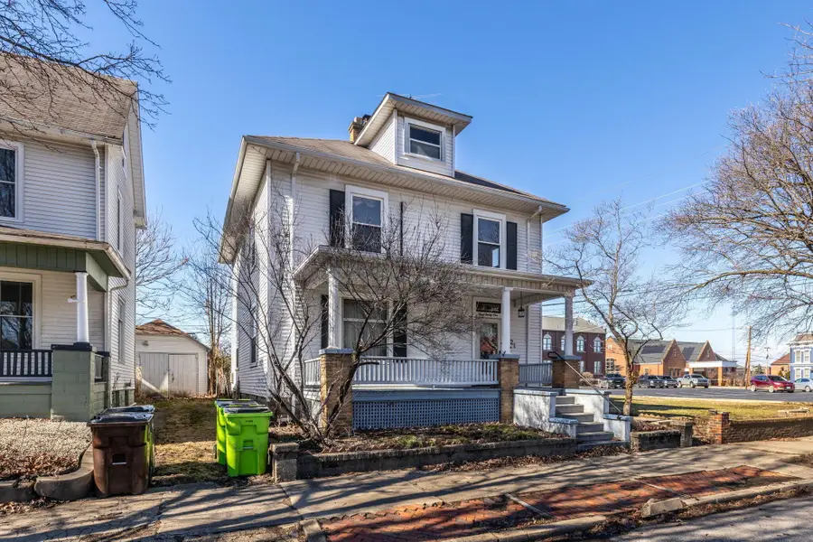 321 S Pickaway Street, Circleville, OH 43113 - #3