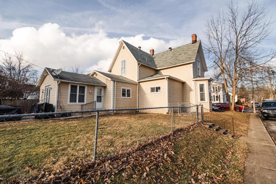 149 N Oak Street, London, OH 43140 - #3